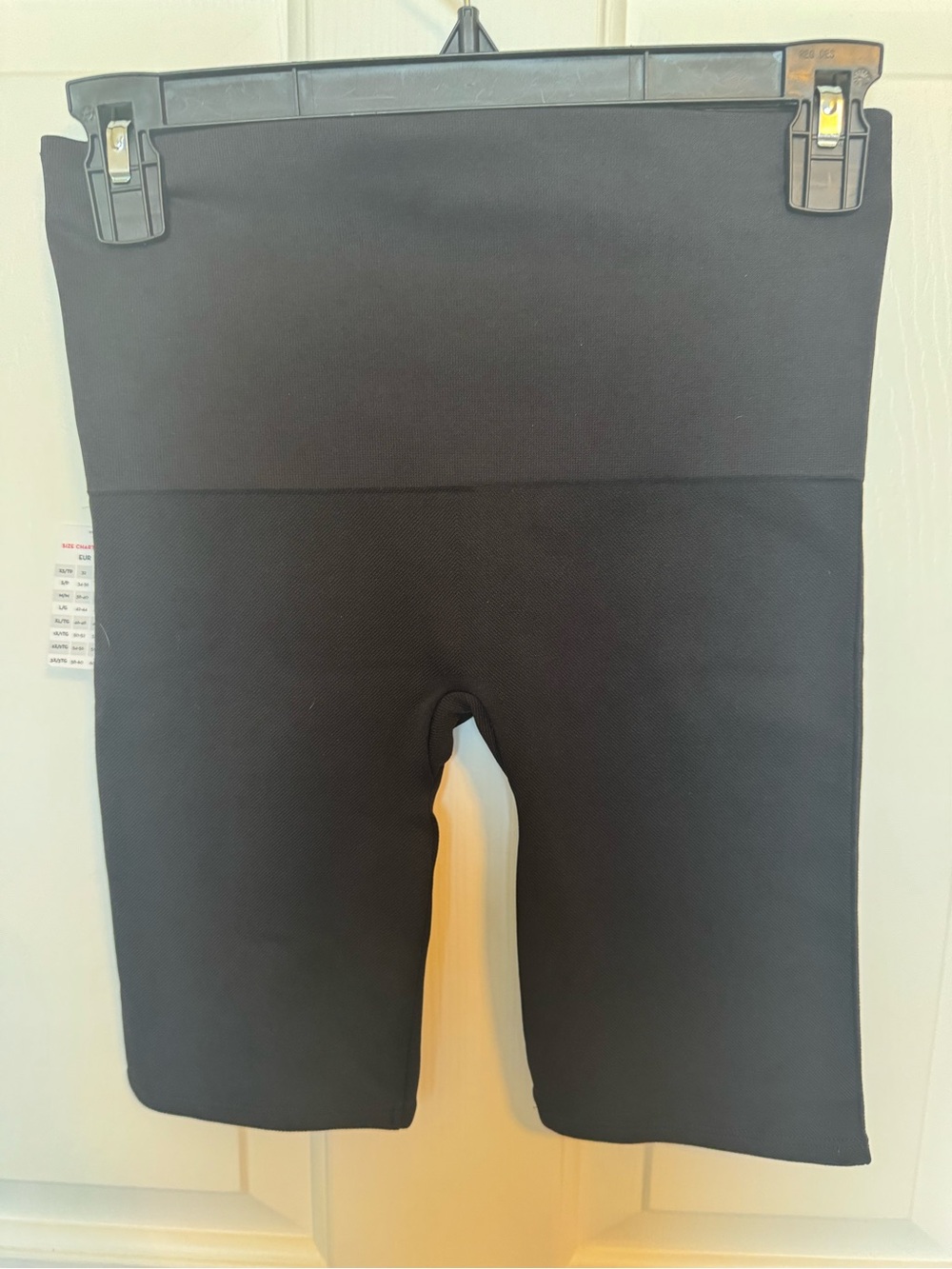 SPANX Women’s Seamless Black Shaping Shorts Black Size Large - Picture 2 of 4